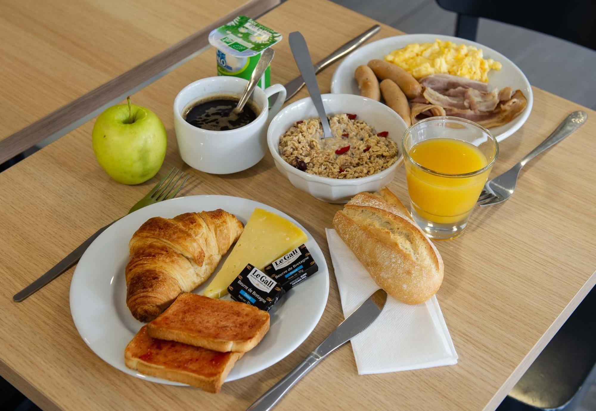 B&B Hotel Saint-Quentin Esterno foto
