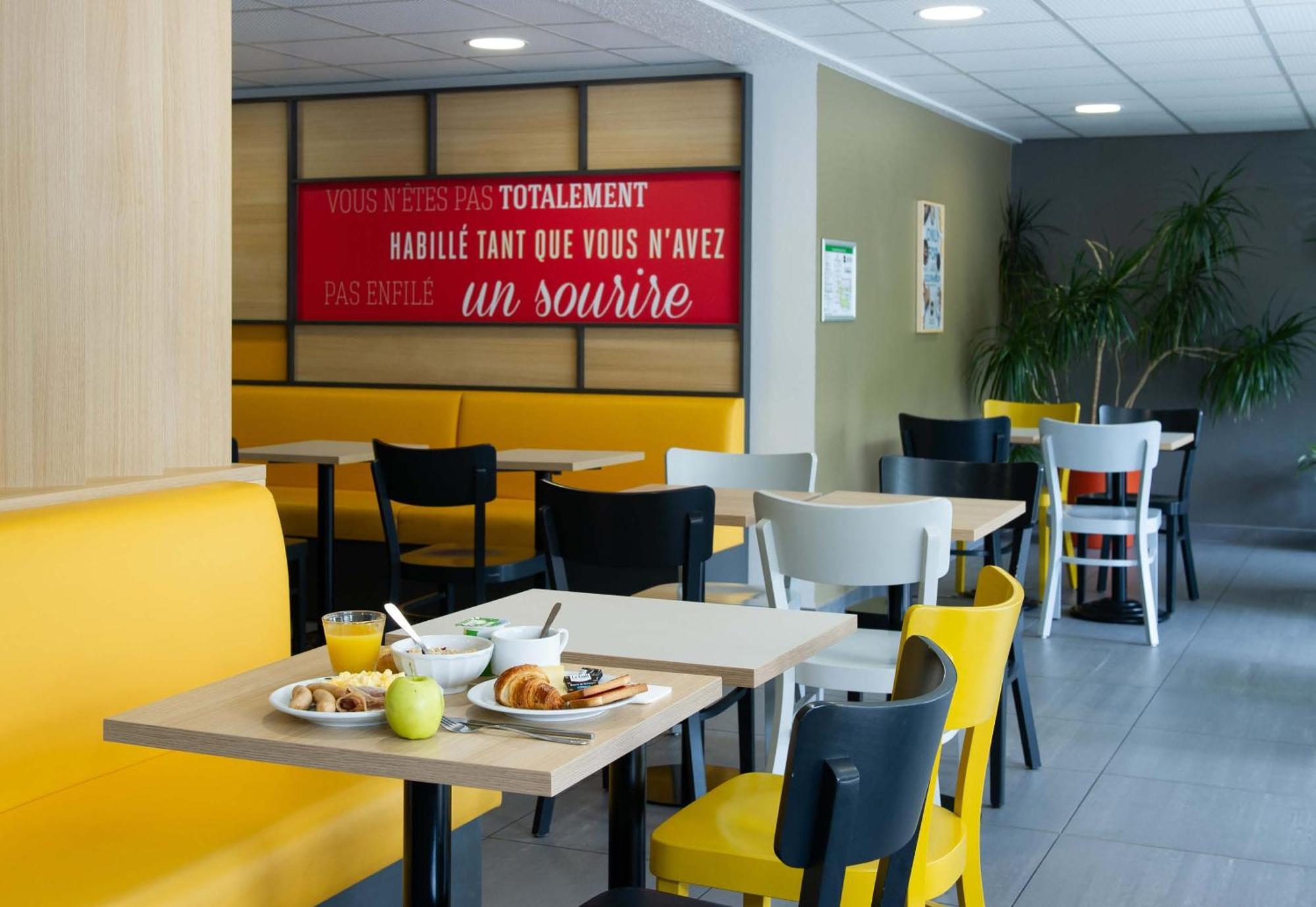 B&B Hotel Saint-Quentin Esterno foto
